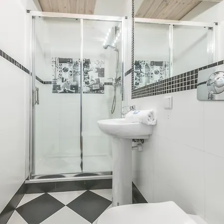 Appartement Monte Cassino 58 With View By Northside